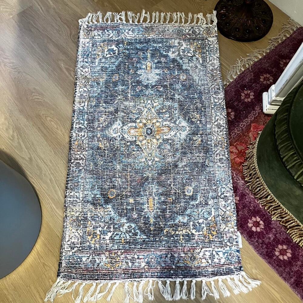 Vintage 90s y2k fringe rug shabby chic